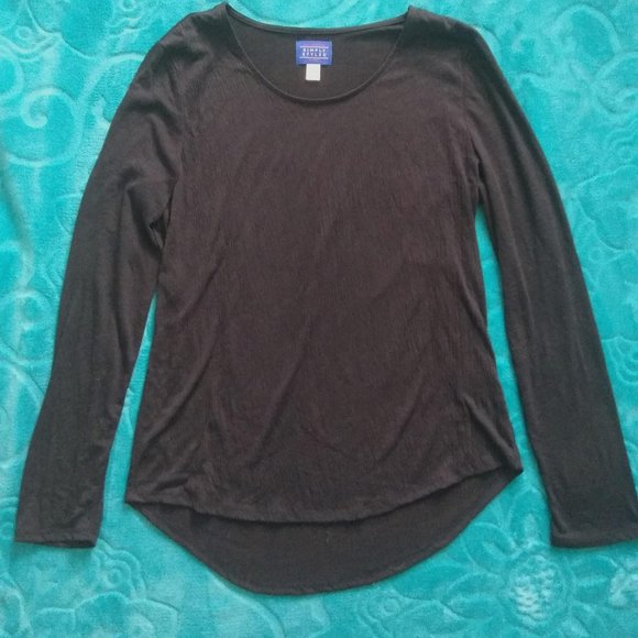 Simple Elegance 5 Black Tops collection - Picture 3 of 6